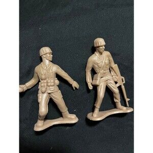 Vintage Jumbo 4" Toy Soldier Figures Set of 2